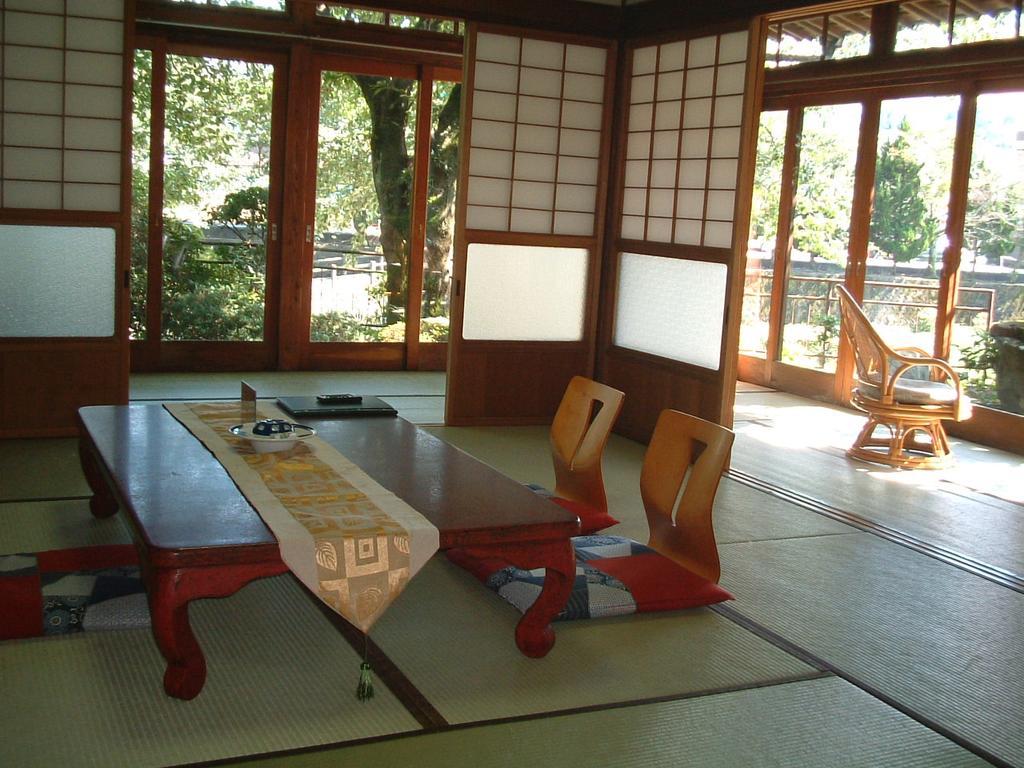 Готель Ureshino Onsen Shoen Екстер'єр фото